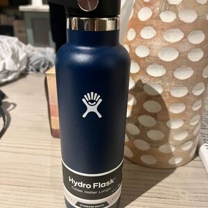 Hydro Flask Indigo Bottle